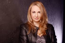 thumbnail_Steph Broadribb